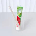 Herbaceous-Plant-Toothpaste-3